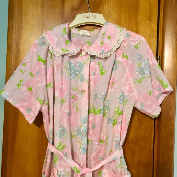 Vintage 1960’s Pink Floral Summer Cotton Robe Housecoat XL with Belt - Picture 2 of 2